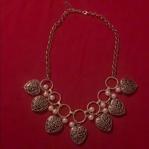 7 heart and pearl necklace